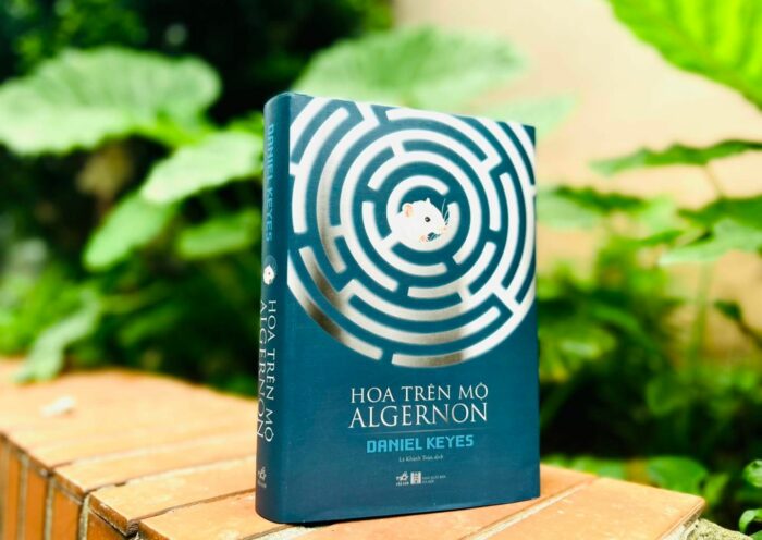 Đọc thử: Hoa trên mộ Algernon
